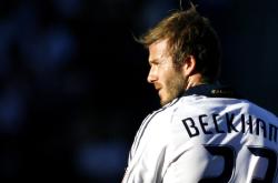 网球赛场焦点！克罗地亚队对阵葡萄牙队，超级对决，球迷热情点燃赛场